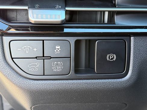 Used 2026 Kia Sportage EX w/ EX Panoramic Sunroof Package image 21