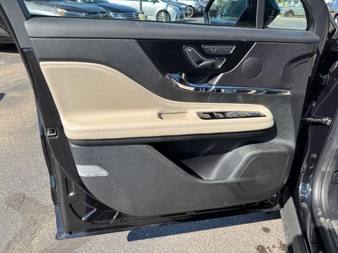 New 2026 Lincoln Corsair Reserve w/ Jet Appearance Package image 24