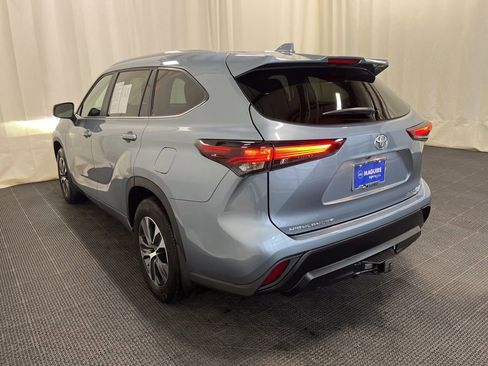 Used 2024 Toyota Highlander XLE image 27