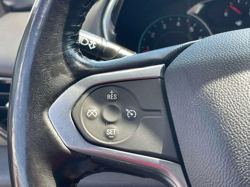 Used 2020 Chevrolet Traverse LT FWD image 39