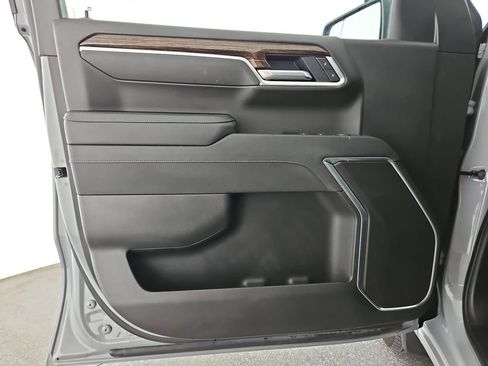 Certified 2025 GMC Sierra 1500 SLE RWD image 14