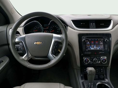 Used 2015 Chevrolet Traverse LT FWD image 23