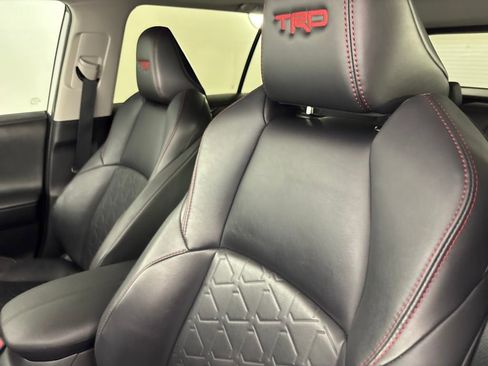 New 2026 Kia Carnival EX FWD image 10
