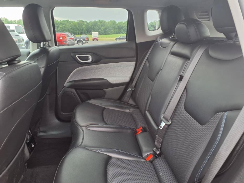 Used 2022 Jeep Compass Latitude w/ Convenience Group AWD/4WD image 9