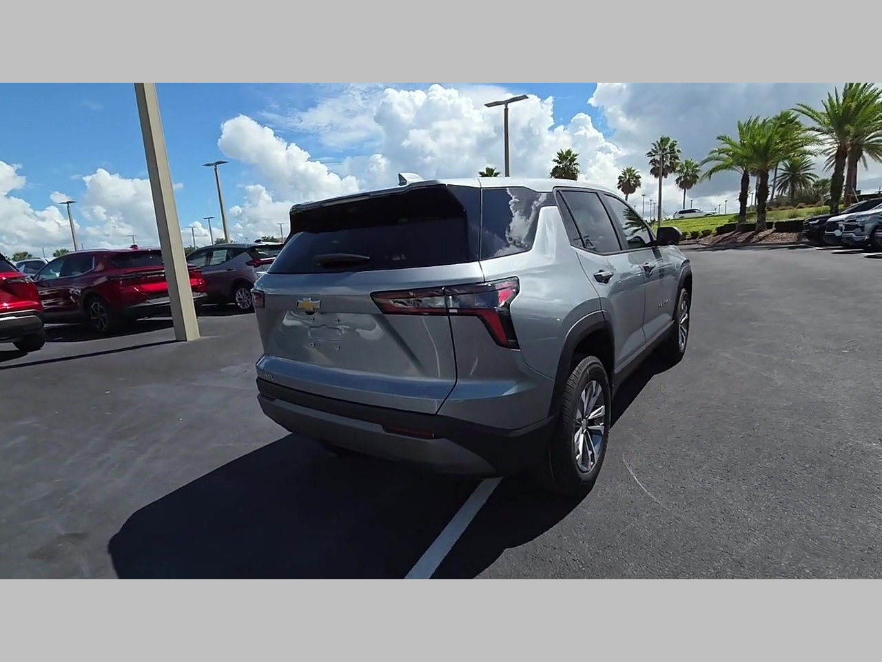 New 2027 Chevrolet Equinox LT w/ Safety and Technology Package FWD image 19