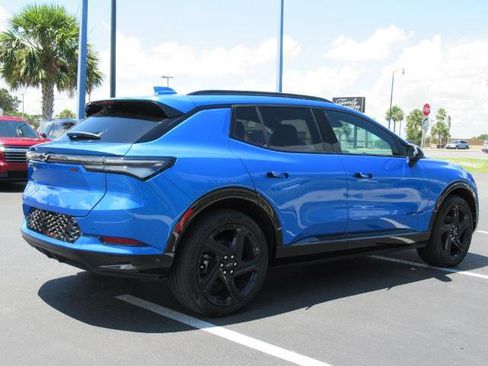 New 2025 Chevrolet Equinox EV RS image 4