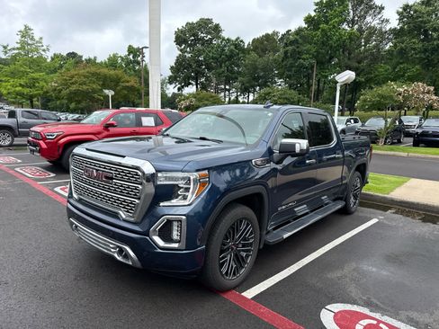 Used 2022 GMC Sierra 1500 Denali w/ Driver Alert Package II AWD/4WD image 5