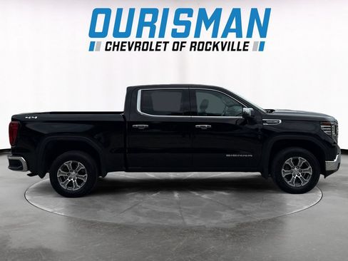 Used 2024 GMC Sierra 1500 SLT AWD/4WD image 7