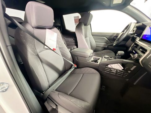 New 2025 Toyota Tacoma SR5 image 31