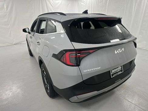 New 2026 Kia Sportage EX w/ EX Panoramic Sunroof Package image 5