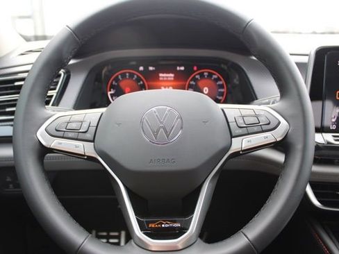 New 2026 Volkswagen Atlas Peak Edition AWD/4WD image 23