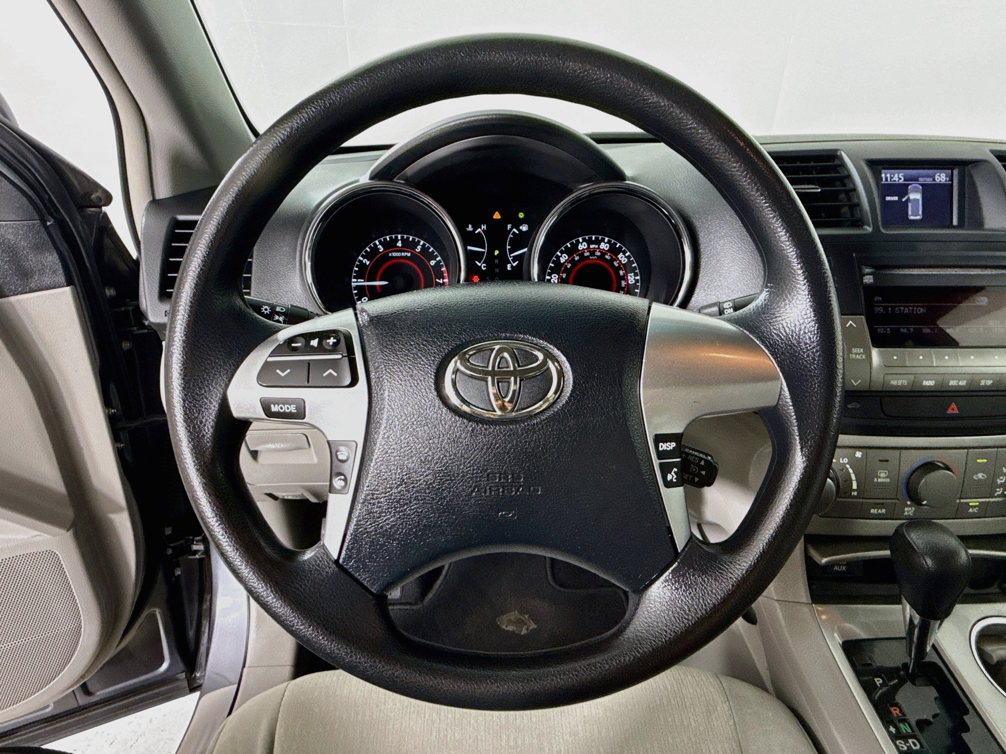 Used 2012 Toyota Highlander 4WD w/ Tech Pkg image 13