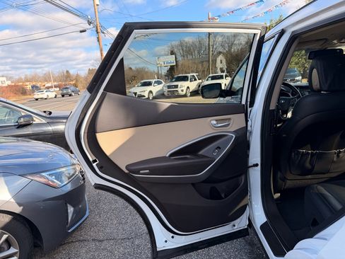 Used 2014 Hyundai Santa Fe Sport w/ Popular Equipment Package 02 image 15