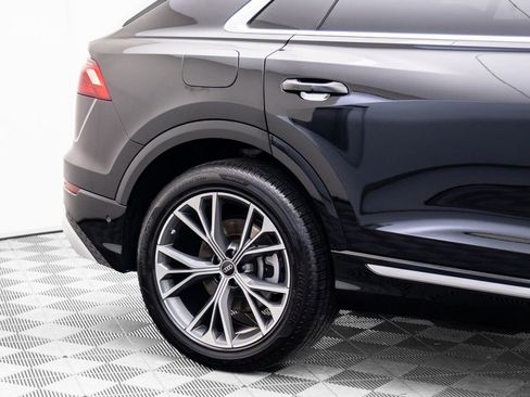 Used 2024 Audi Q8 Prestige w/ Prestige Package image 33