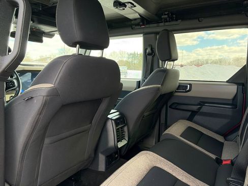 Used 2025 Ford Bronco Big Bend image 28