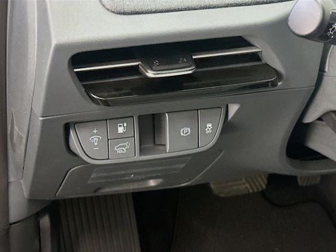 Used 2024 Kia EV6 Wind w/ Wind Technology Package AWD/4WD image 17