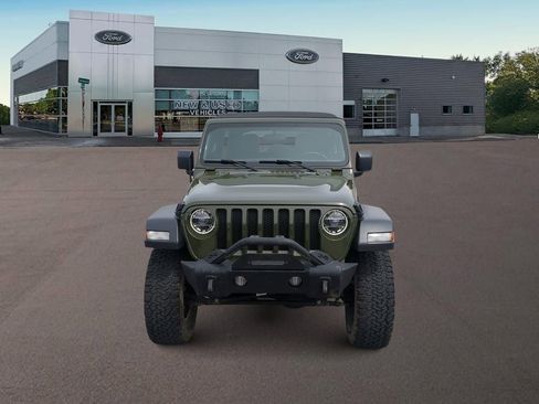 Used 2021 Jeep Wrangler Unlimited Sport image 3