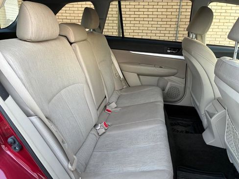 Used 2014 Subaru Outback 2.5i Premium image 28