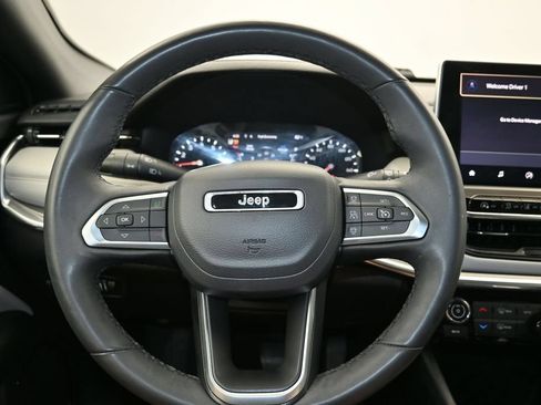 Used 2024 Jeep Compass Limited AWD/4WD image 13