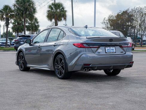 Used 2025 Toyota Camry XSE image 4