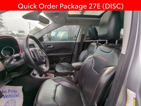 Used 2019 Jeep Compass Trailhawk w/ Leather Interior Group AWD/4WD image 6