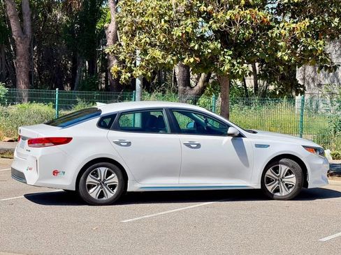 Used 2018 Kia Optima EX image 14