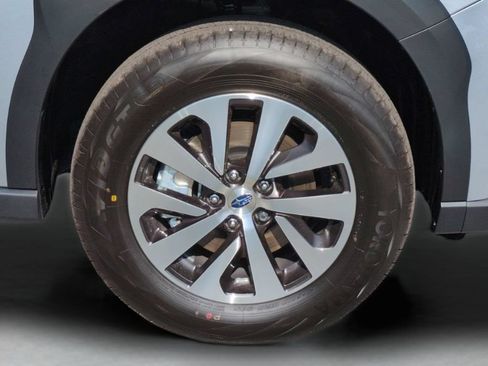 Used 2025 Subaru Outback Premium AWD/4WD image 24