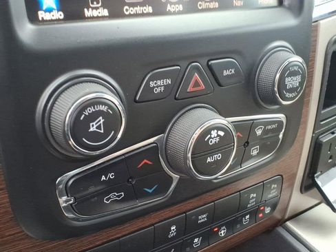 Used 2016 RAM 1500 Laramie w/ Convenience Group image 23