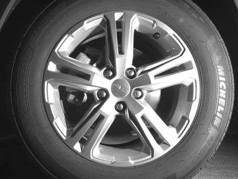 Used 2024 GMC Terrain SLE FWD image 17