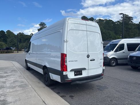Used 2024 Mercedes-Benz Sprinter 2500 image 5