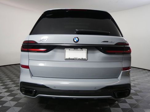 Used 2026 BMW X7 xDrive40i w/ M Sport Package image 4