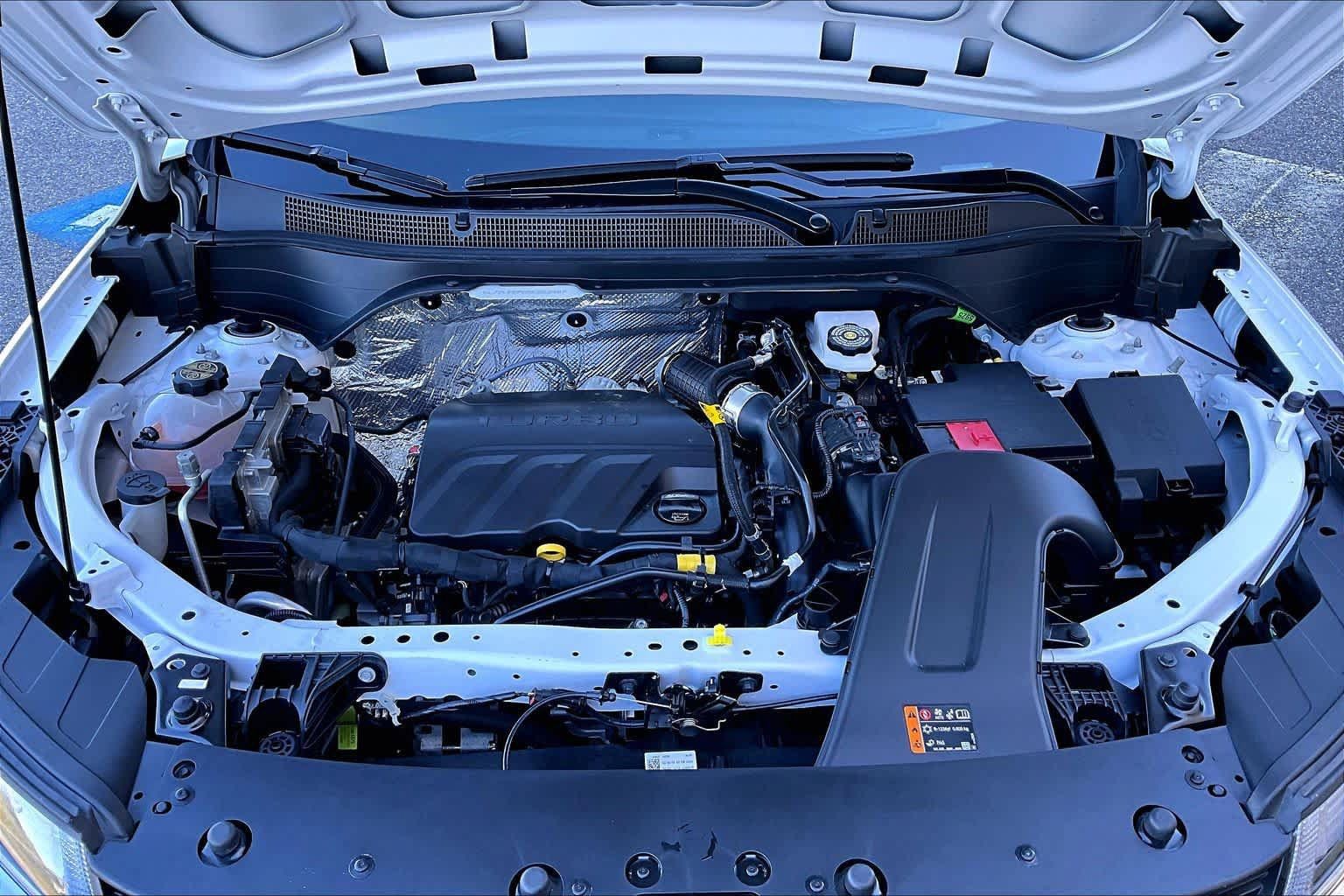 Used 2025 Chevrolet Trax LS FWD image 30