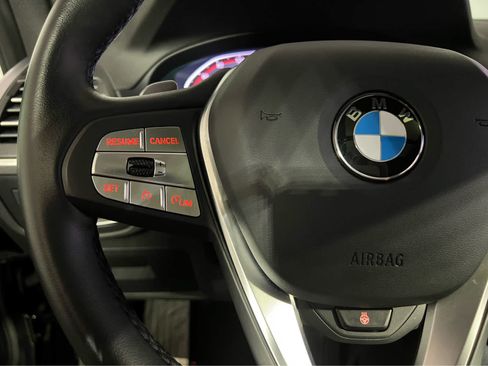 Used 2025 BMW X4 xDrive30i AWD/4WD image 19