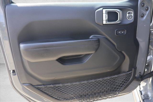 Used 2020 Jeep Gladiator Rubicon AWD/4WD image 12
