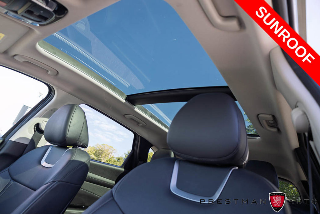 Used 2025 Hyundai Tucson Limited AWD/4WD image 5