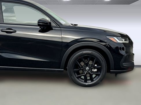 Certified 2023 Honda HR-V Sport image 34