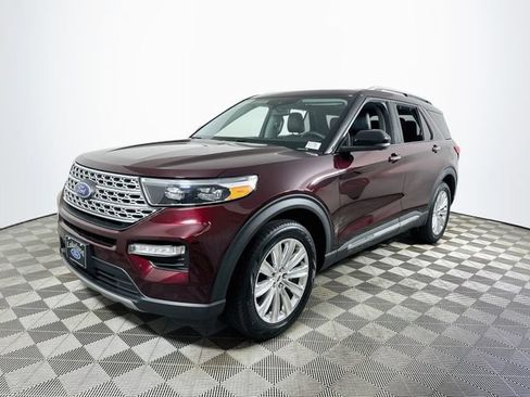 Used 2022 Ford Explorer Limited w/ Equipment Group 301A RWD image 7