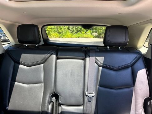 Used 2018 Cadillac XT5 Luxury w/ Driver Awareness Package AWD/4WD image 29