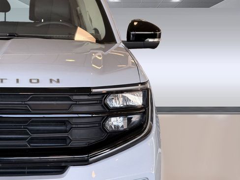 Used 2025 Ford Expedition Max Active image 10