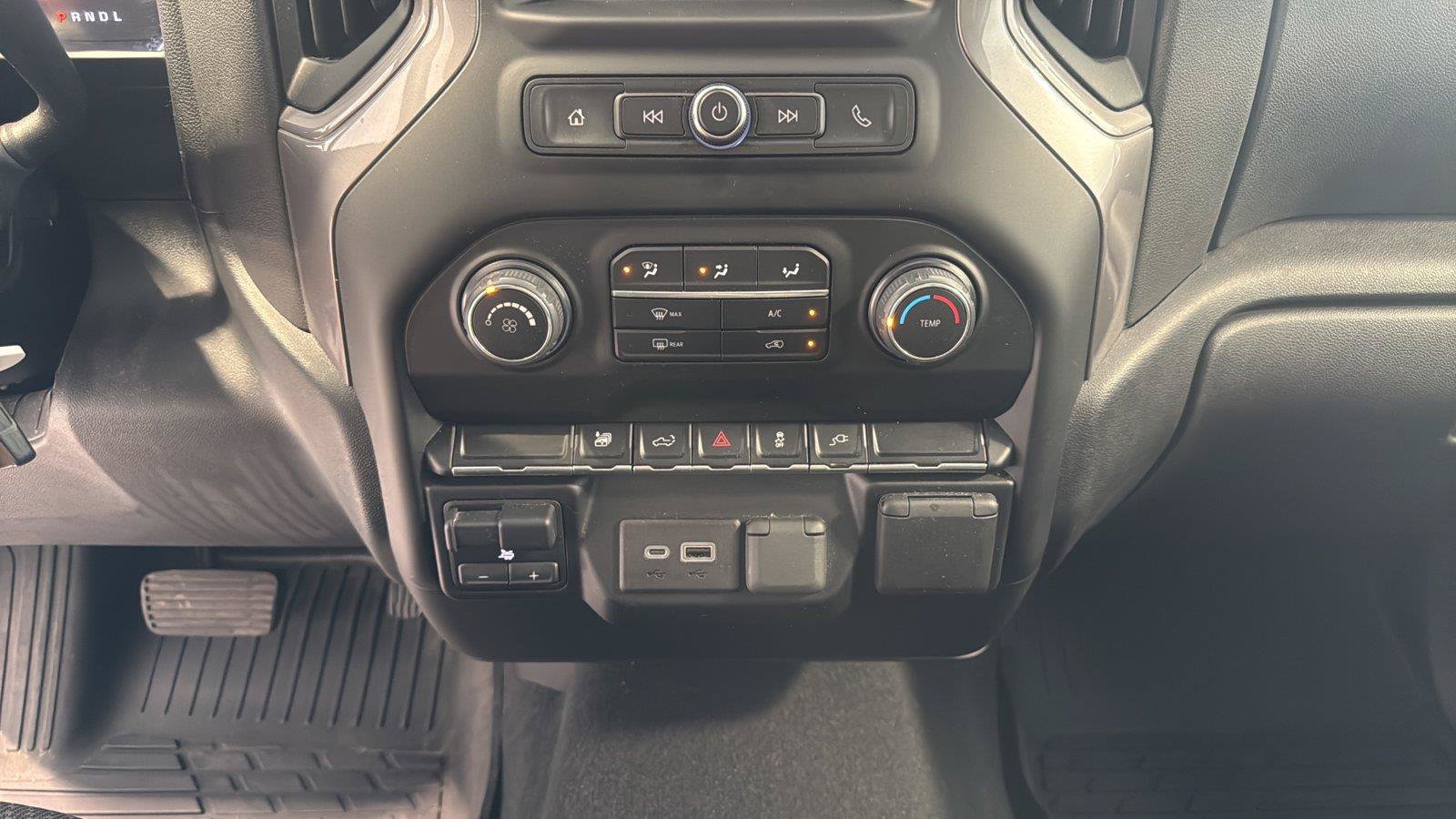 Used 2022 Chevrolet Silverado 2500 Custom w/ Custom Value Package AWD/4WD image 33