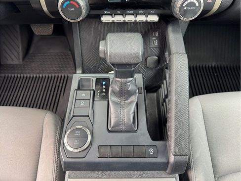 Used 2025 Toyota Tacoma SR5 RWD image 11