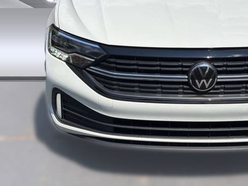 Used 2024 Volkswagen Jetta Sport FWD image 11