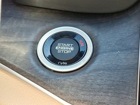 Used 2023 Jeep Grand Cherokee Limited image 27