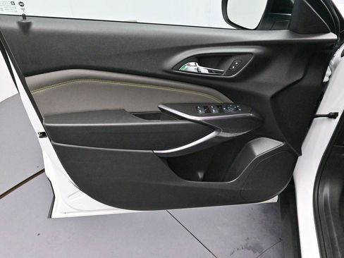 Used 2025 Chevrolet Trax ACTIV w/ Driver Confidence Package FWD image 10