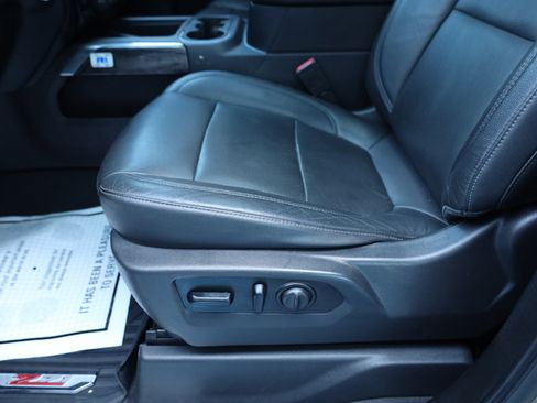 Used 2020 Chevrolet Silverado 1500 LTZ w/ LTZ Premium Package image 7