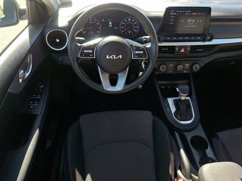 Certified 2023 Kia Forte LXS image 11