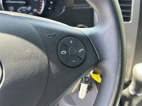 Used 2015 Mercedes-Benz Sprinter 2500 image 25