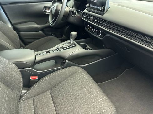Used 2025 Honda HR-V LX image 15