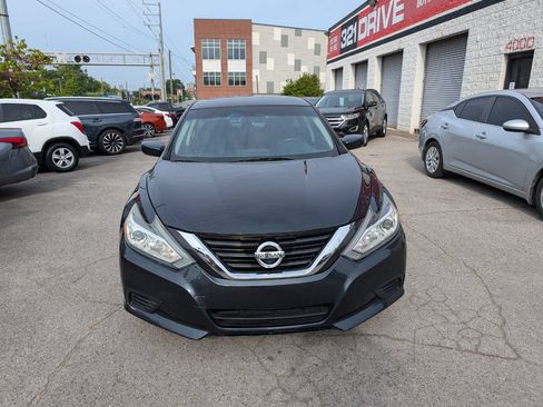 Used 2017 Nissan Altima 2.5 S w/ Power Driver Seat Package FWD image 4