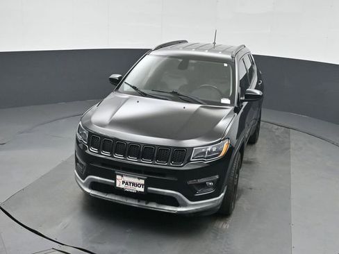 Used 2018 Jeep Compass Latitude FWD image 35